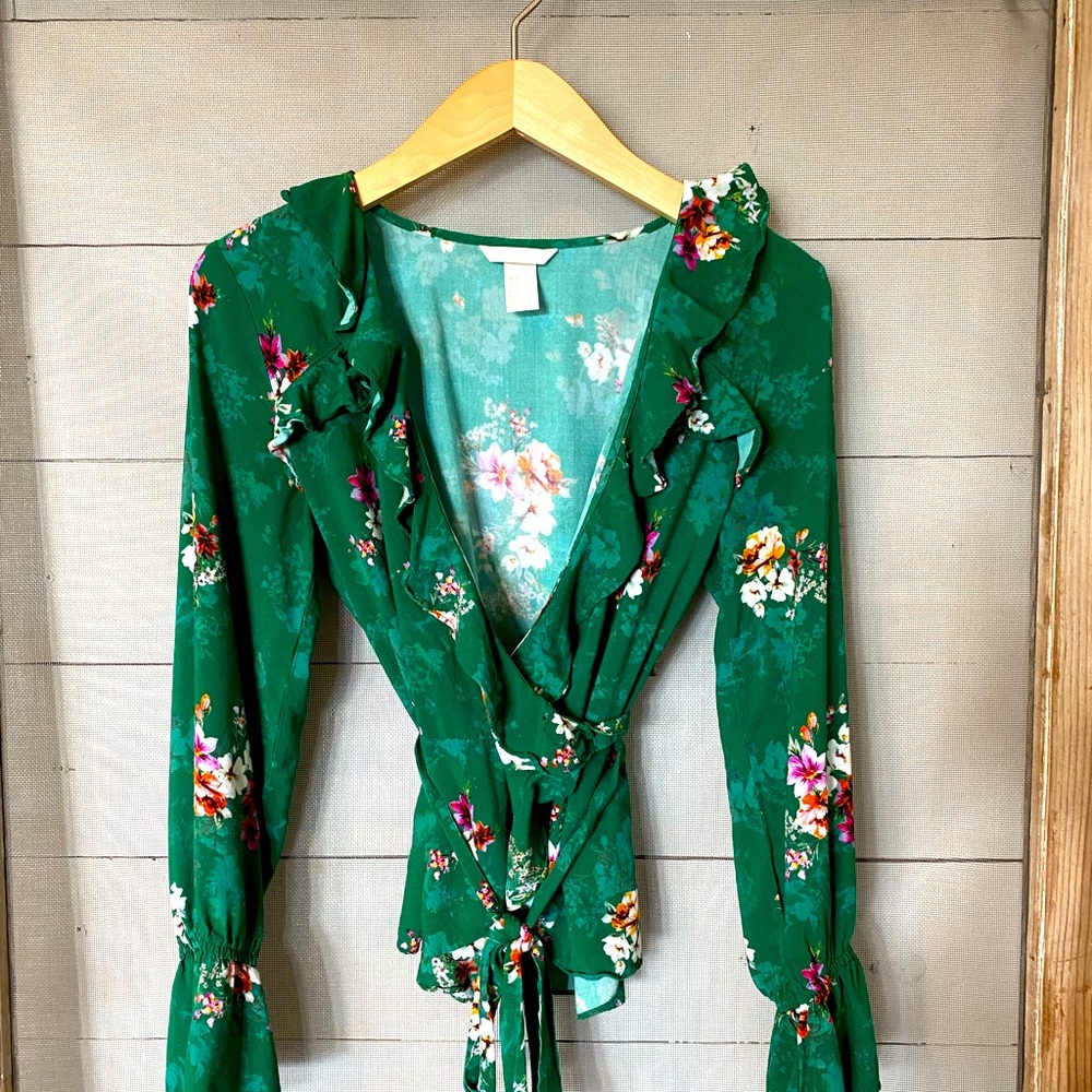 L/S Green floral H&M Top